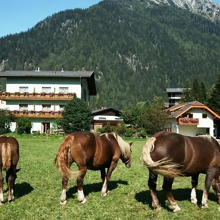 בית הארחה Jaegerhof מאלניץ
