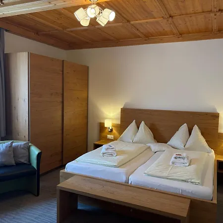 Jaegerhof 3* מאלניץ